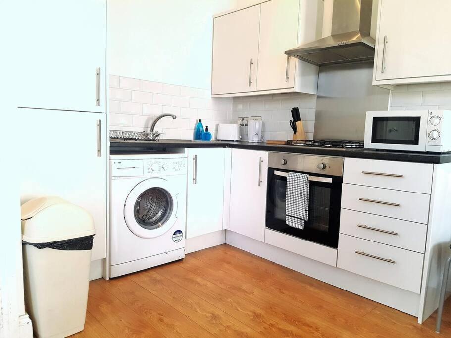 Excellent Studio Flat In لندن المظهر الخارجي الصورة